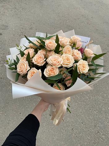 Букет Кремовые розы Латте в Ратчино
